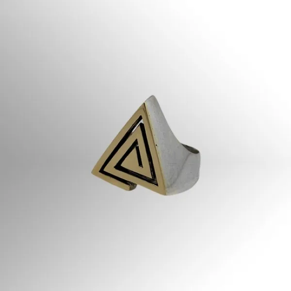 Anello Small Pyramid — Ventrella Gioiellieri