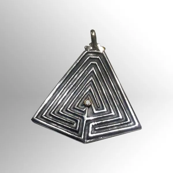 Labirinto pentagonale - Ventrella Gioiellieri