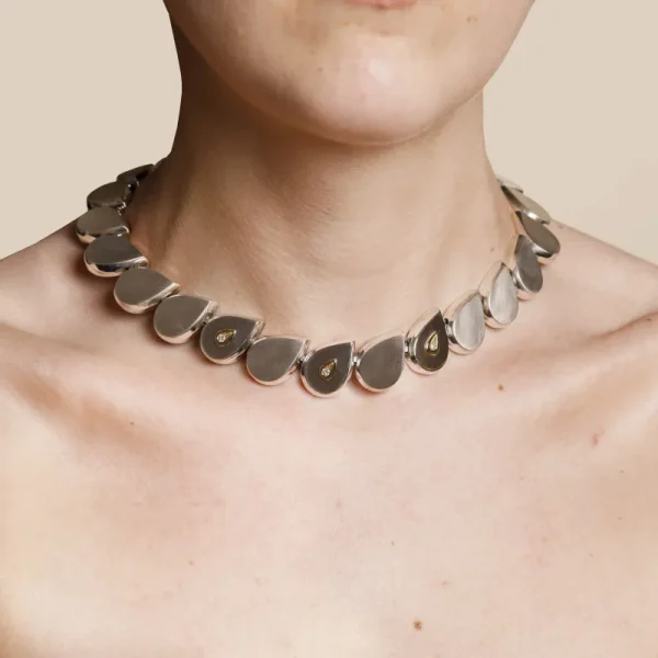 Collana Maglia Bombata indossato